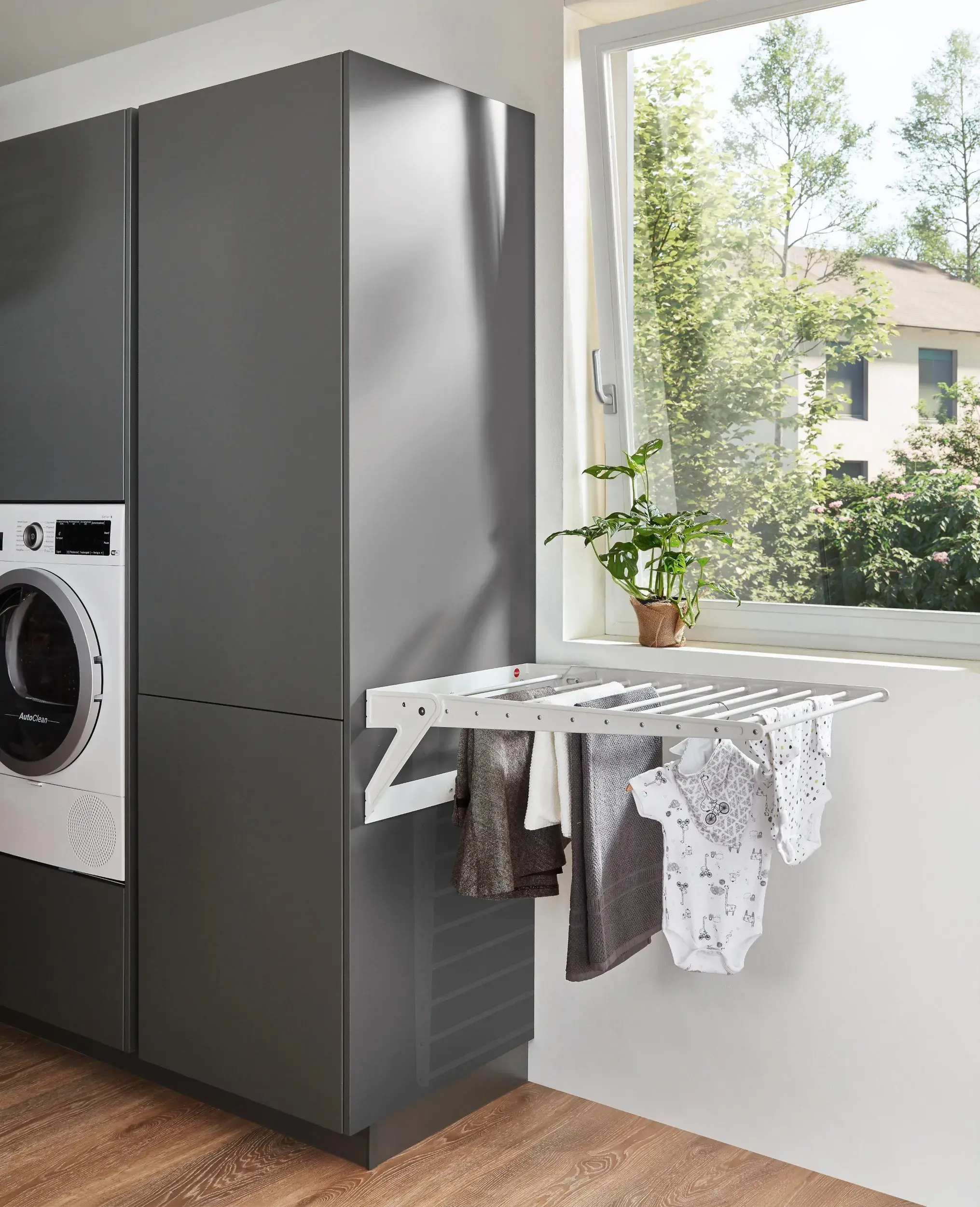Nobilia Hauswirtschaftsraum Schränke grau Wäschetrockner