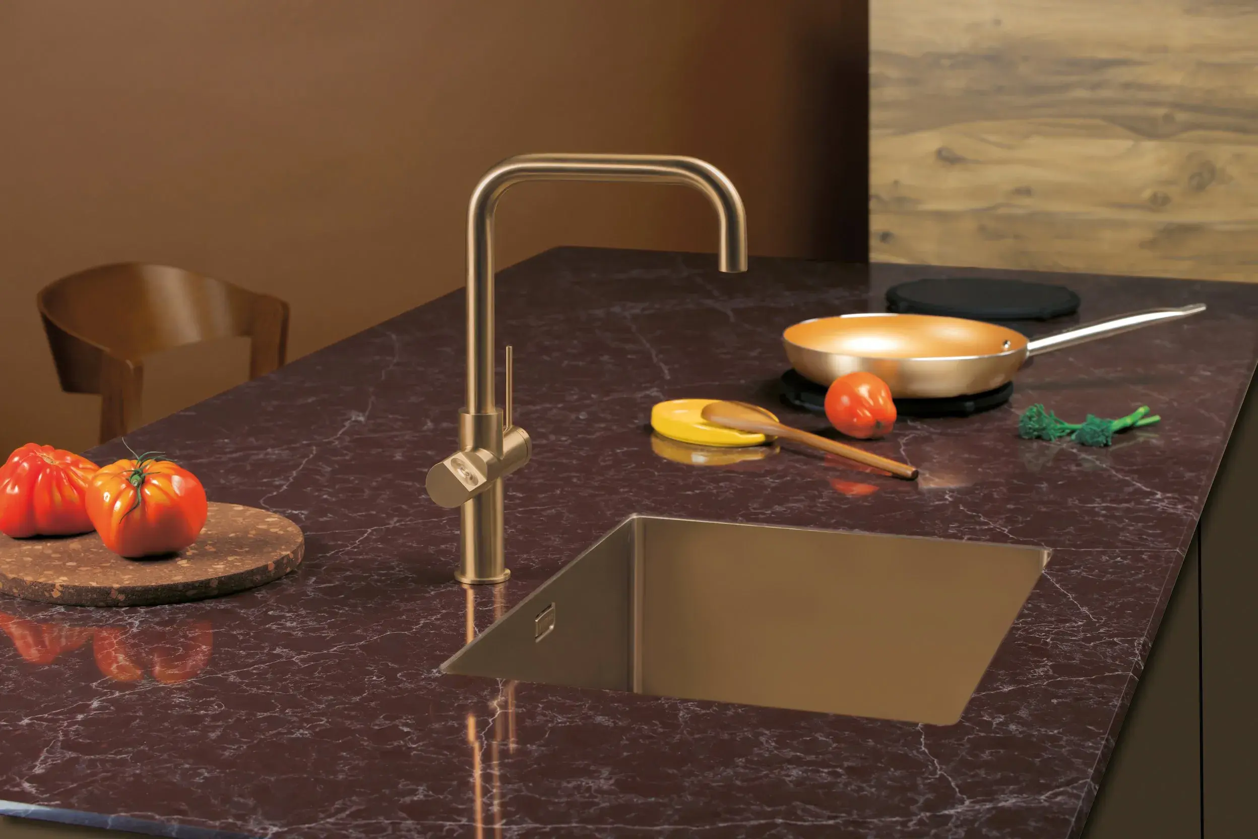 Dekker_WildEssence_Evora-Qstone-Kupfer
